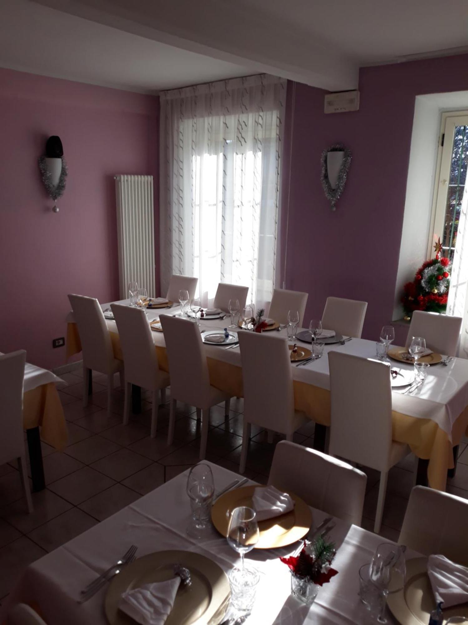 Locanda Della Luna Rossa Calosso Exteriör bild